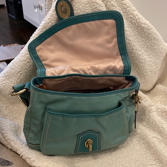 Coach Bag - Picture 4 of 7